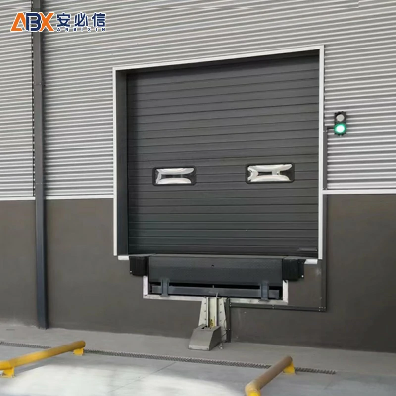 山南铝板滑升门